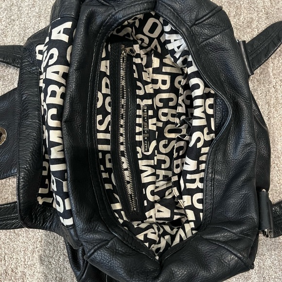 Marc by Marc Jacobs leather purse 🐈‍⬛ - Picture 4 of 6